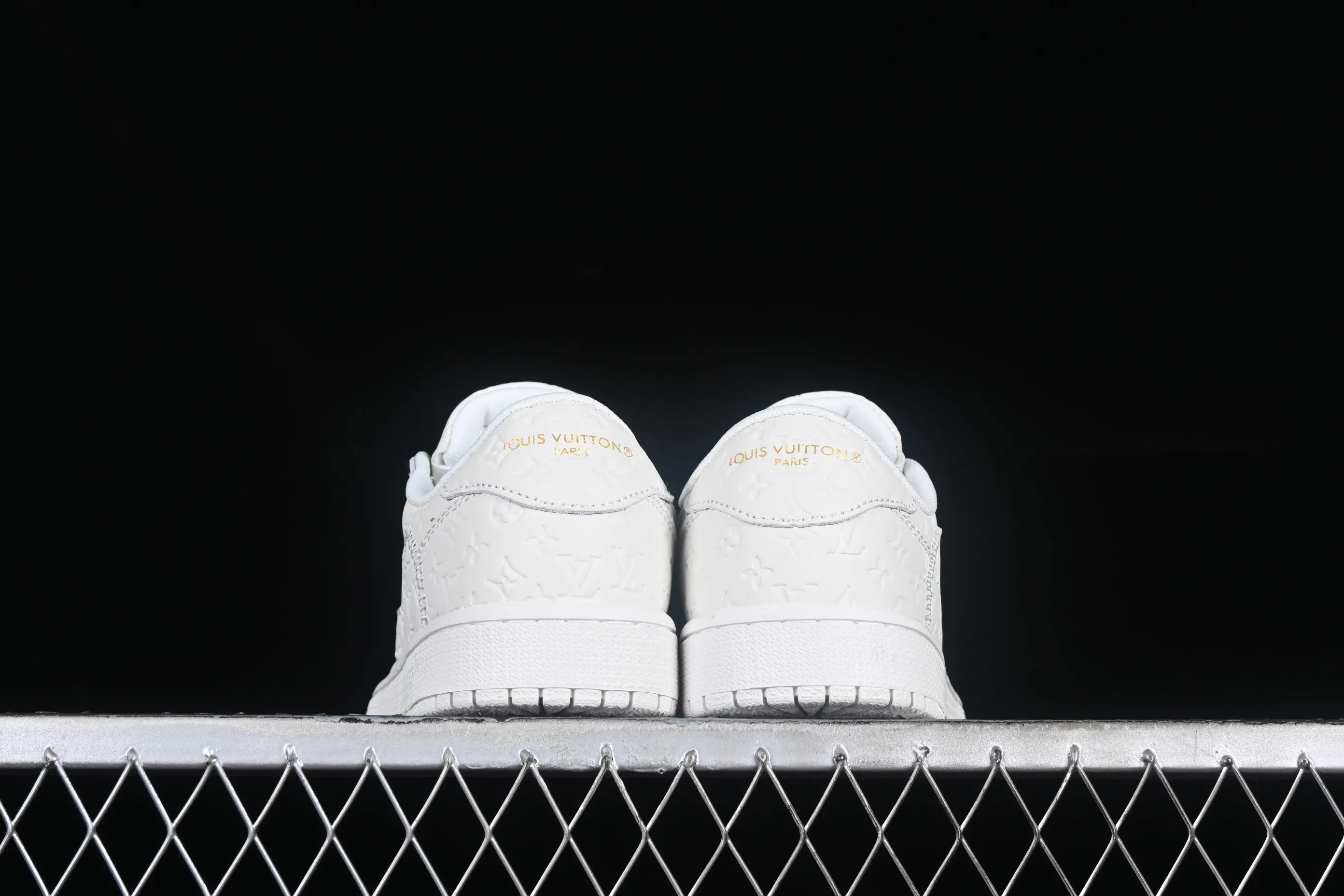 All categories Air Jordan Jordan series basketball shoes Air Jordan 1 Low LV x Travis Scott x Air Jordan 1 Low OG AJ1 Joe 1 undercut low top 1A9V87
